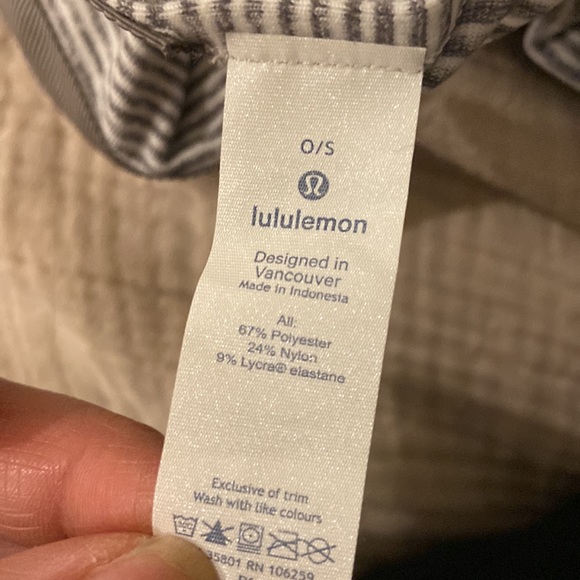 Lululemon scarf - Picture 3 of 3